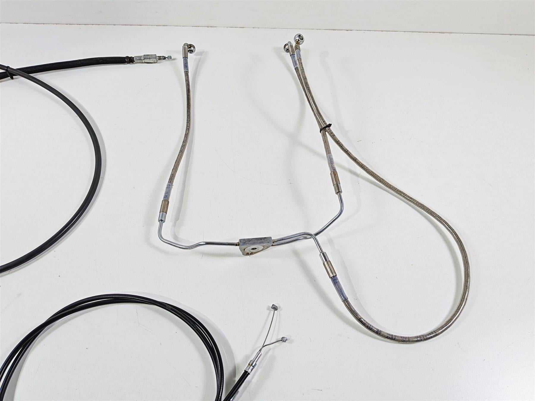 2011 Harley FXDF Dyna Fat Bob 13'' Handle Bar Extended Cable Kit {{ shop.shopifyCountryName }} - Mototech271
