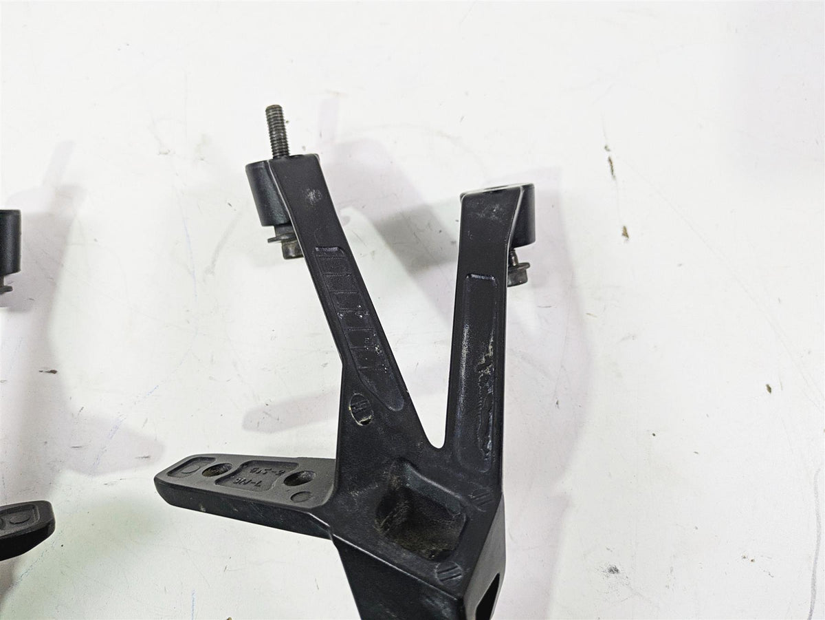 2020 Suzuki V-Strom 1050 XT Rear Passenger Footpeg Rest Set 43811-31J00-YAP {{ shop.shopifyCountryName }} - Mototech271