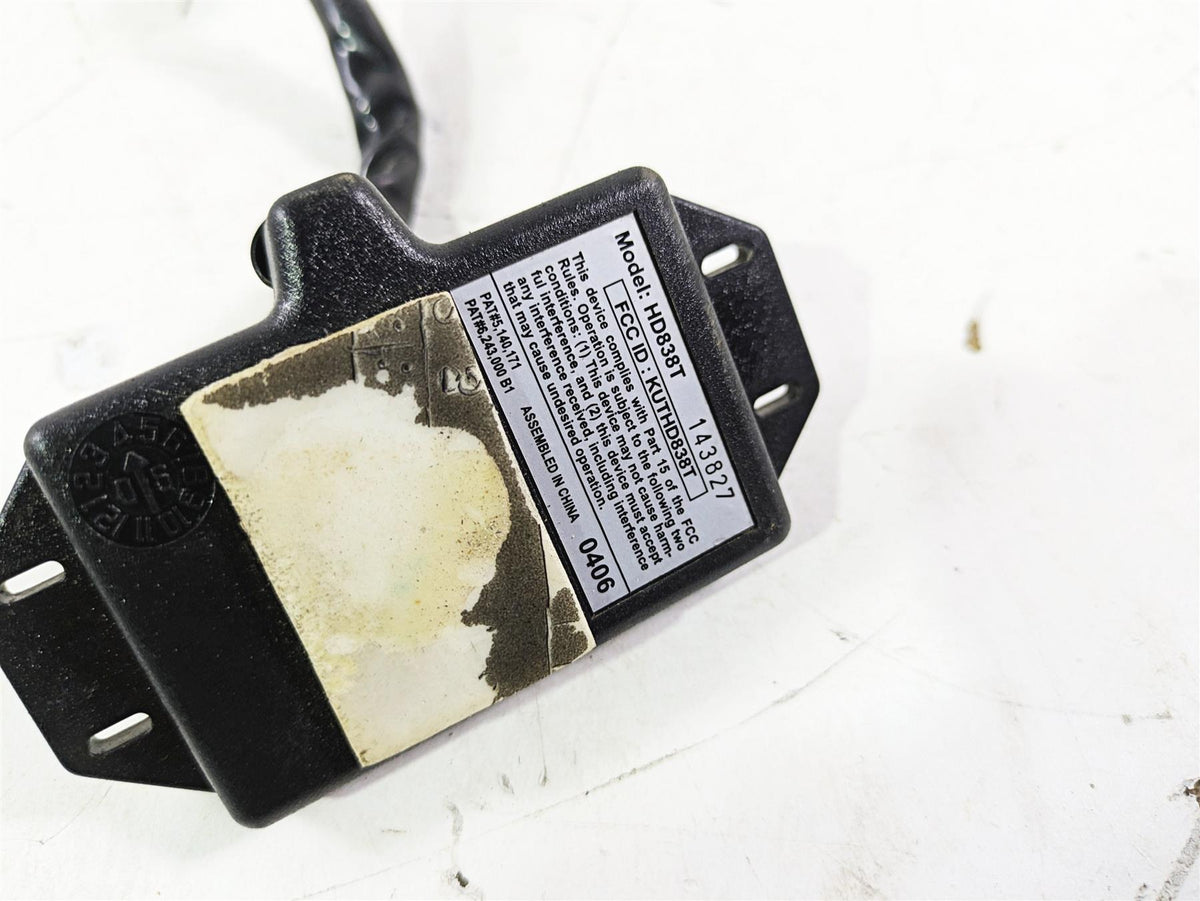 2007 Harley Touring FLHTCU SE CVO E-Glide Garage Door Transmitter 91561-01 HD838T {{ shop.shopifyCountryName }} - Mototech271