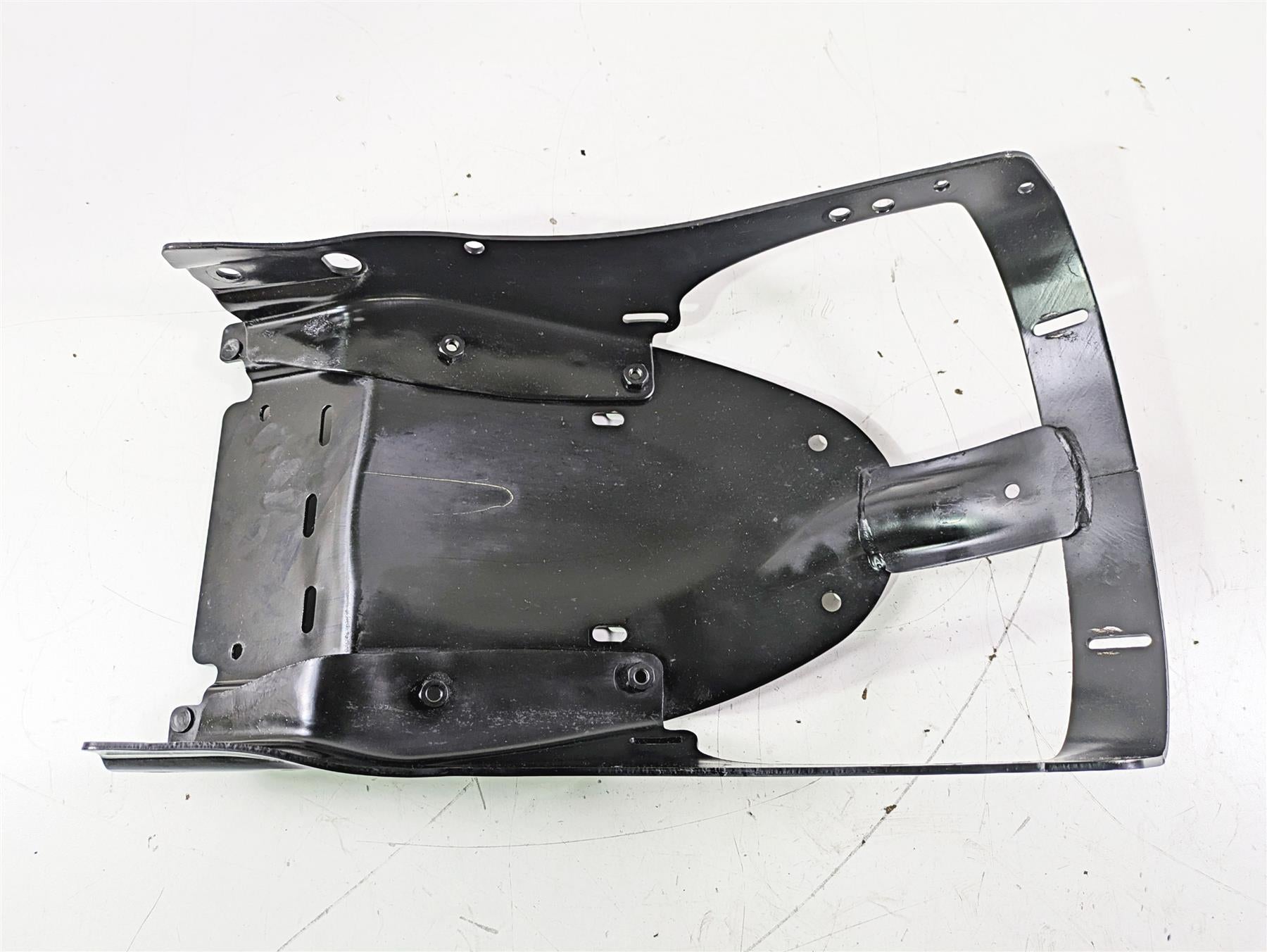 2012 Harley VRSCF Muscle V Rod Rear Inner Fender & Mounts 48527-09 {{ shop.shopifyCountryName }} - Mototech271