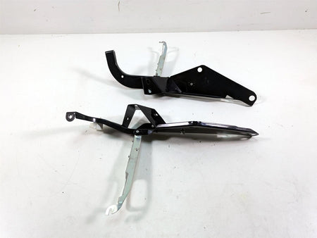 2006 Harley Touring FLHTCUI Electra Glide Front Fairing Mounts 58478-96 58479-96 {{ shop.shopifyCountryName }} - Mototech271