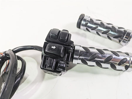 1996 Harley Touring FLHTCUI Electra Glide Right Hand Control Switch 71684-06A {{ shop.shopifyCountryName }} - Mototech271