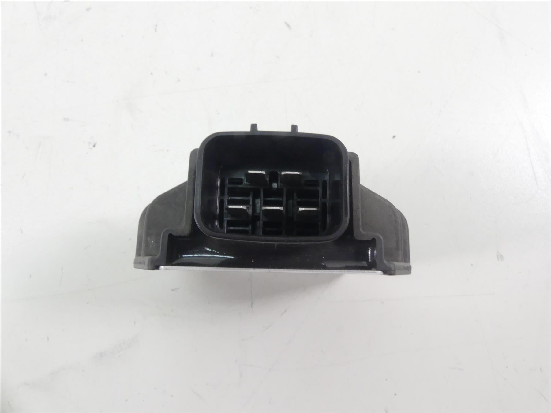 2022 Yamaha MT09 FZ09 Rectifier Voltage Regulator 2CR-81960-00-00 FH022BA {{ shop.shopifyCountryName }} - Mototech271