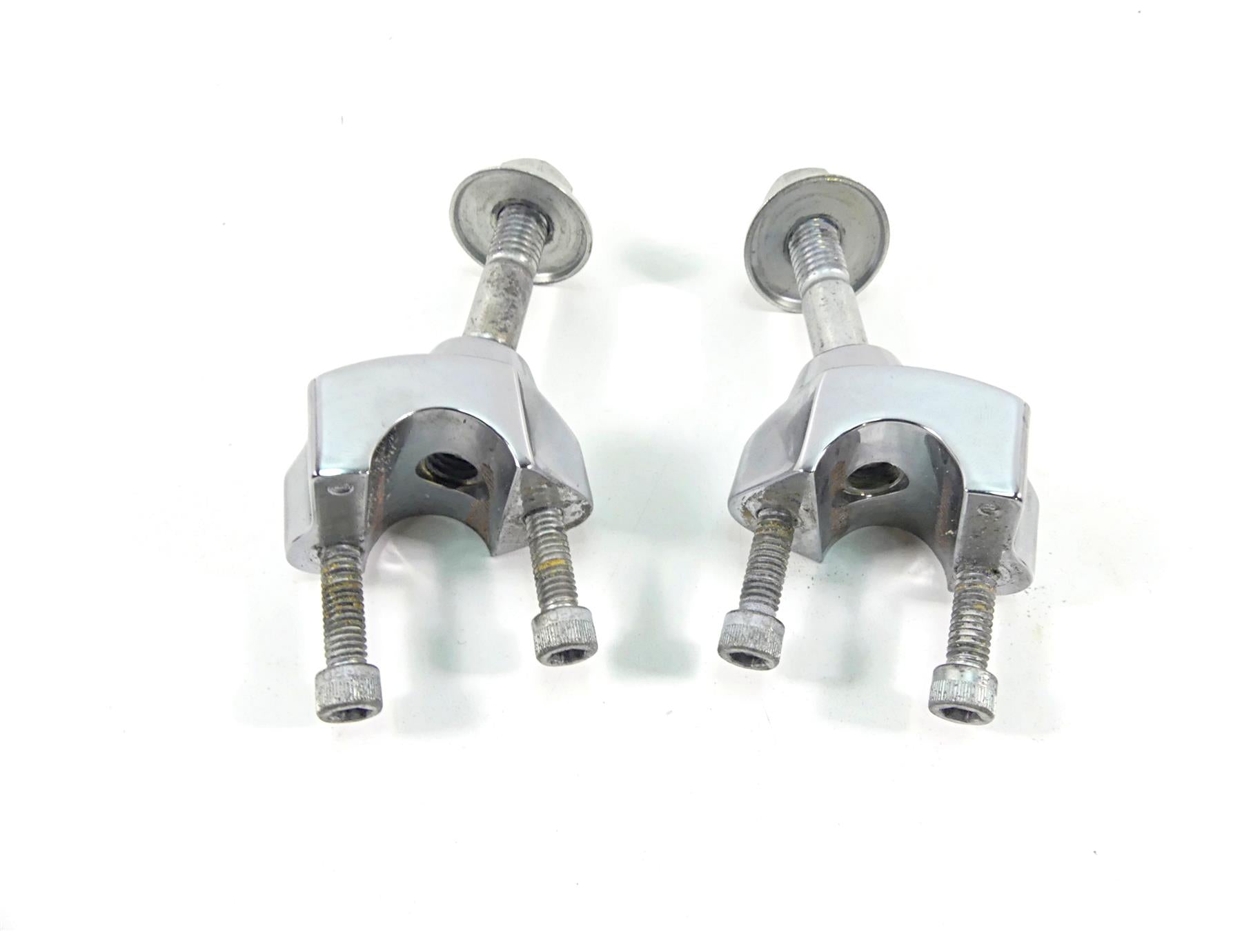 2020 Harley Softail FXST Standard Lower Handlebar Riser Clamp Set 55900275 | Mototech271