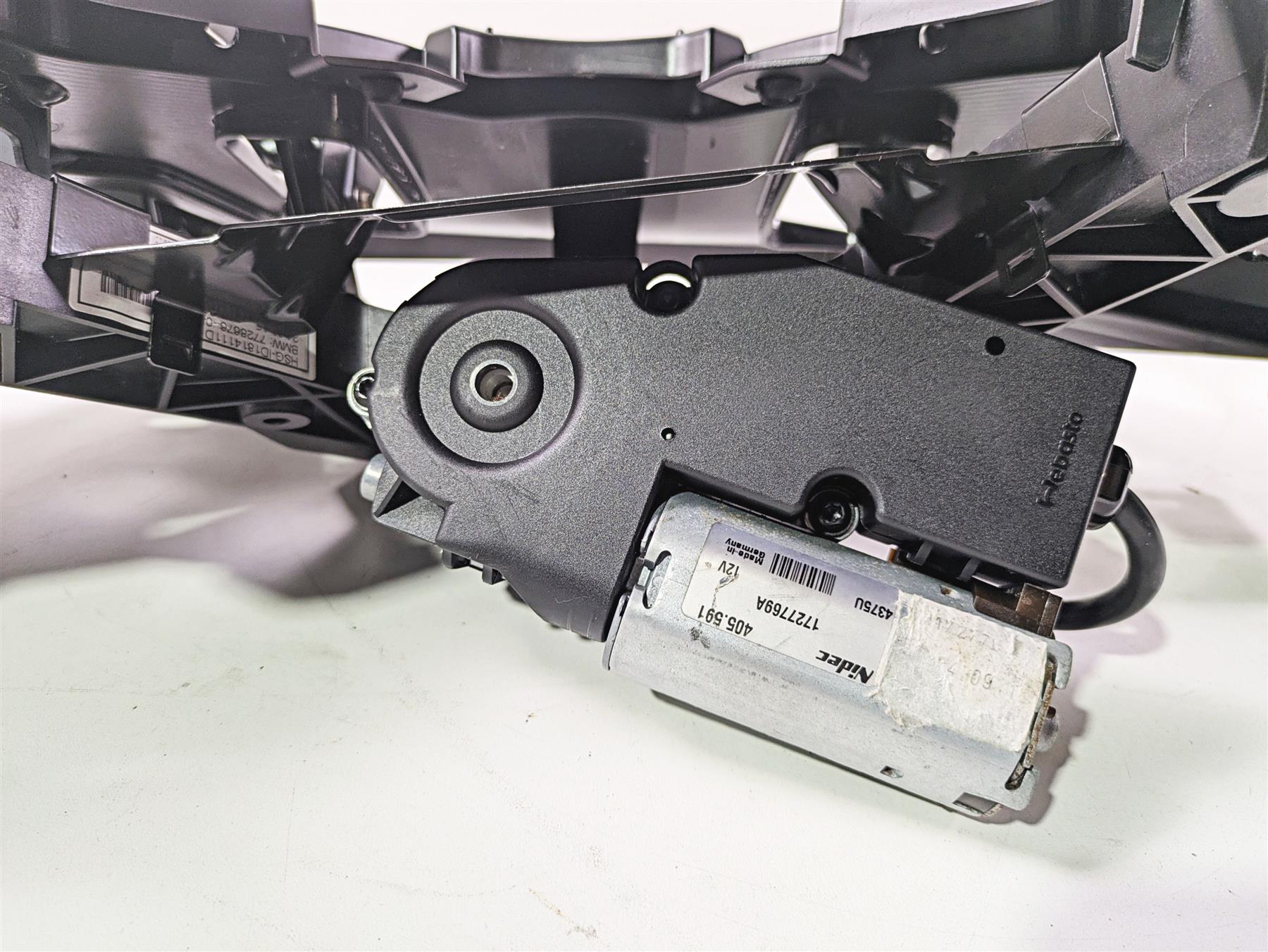 2016 BMW R1200RT K52 Windshield Adjuster & Motor 46637728676 {{ shop.shopifyCountryName }} - Mototech271