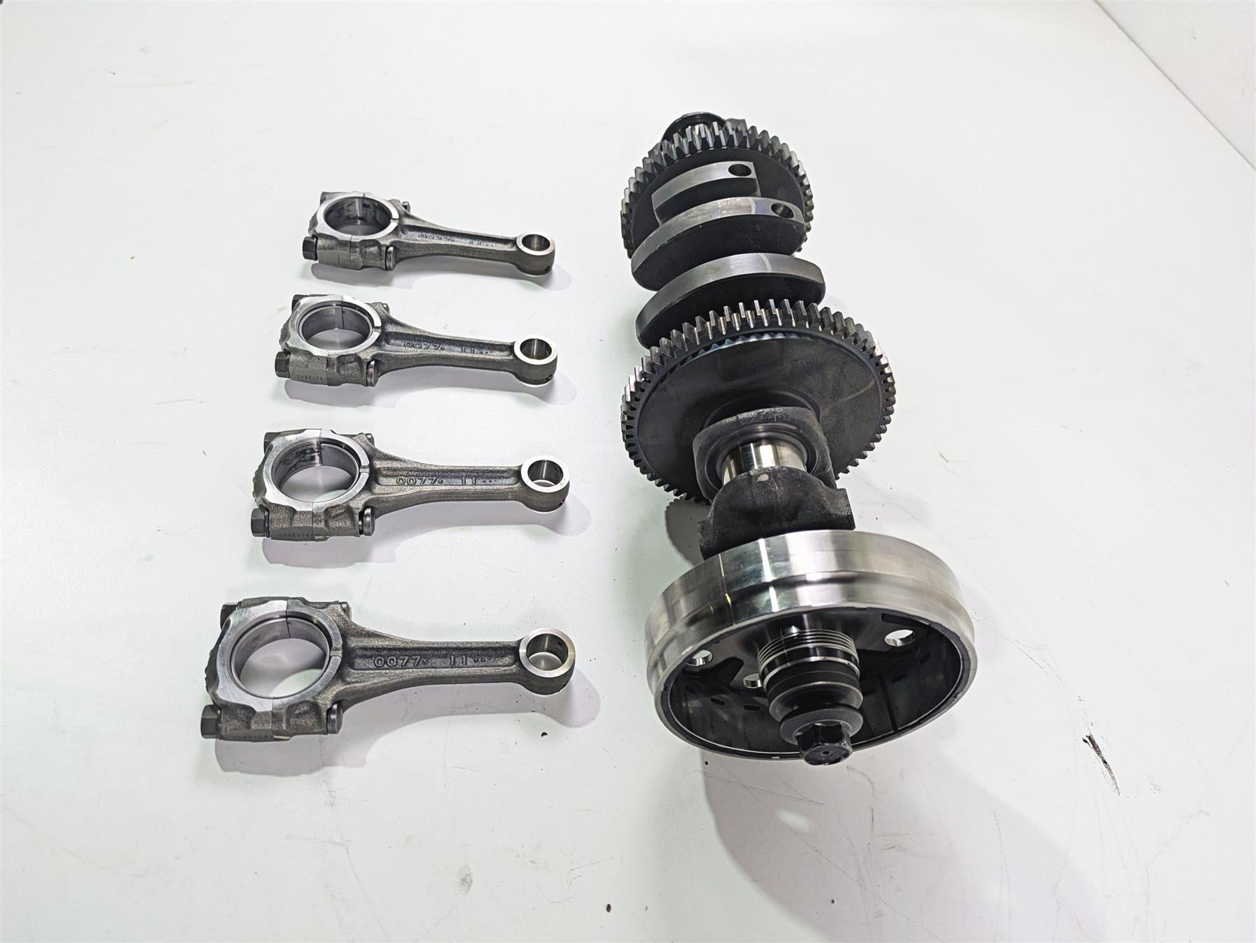 2016 Kawasaki ZX10R Ninja Crankshaft & Connecting Rods Set 13031