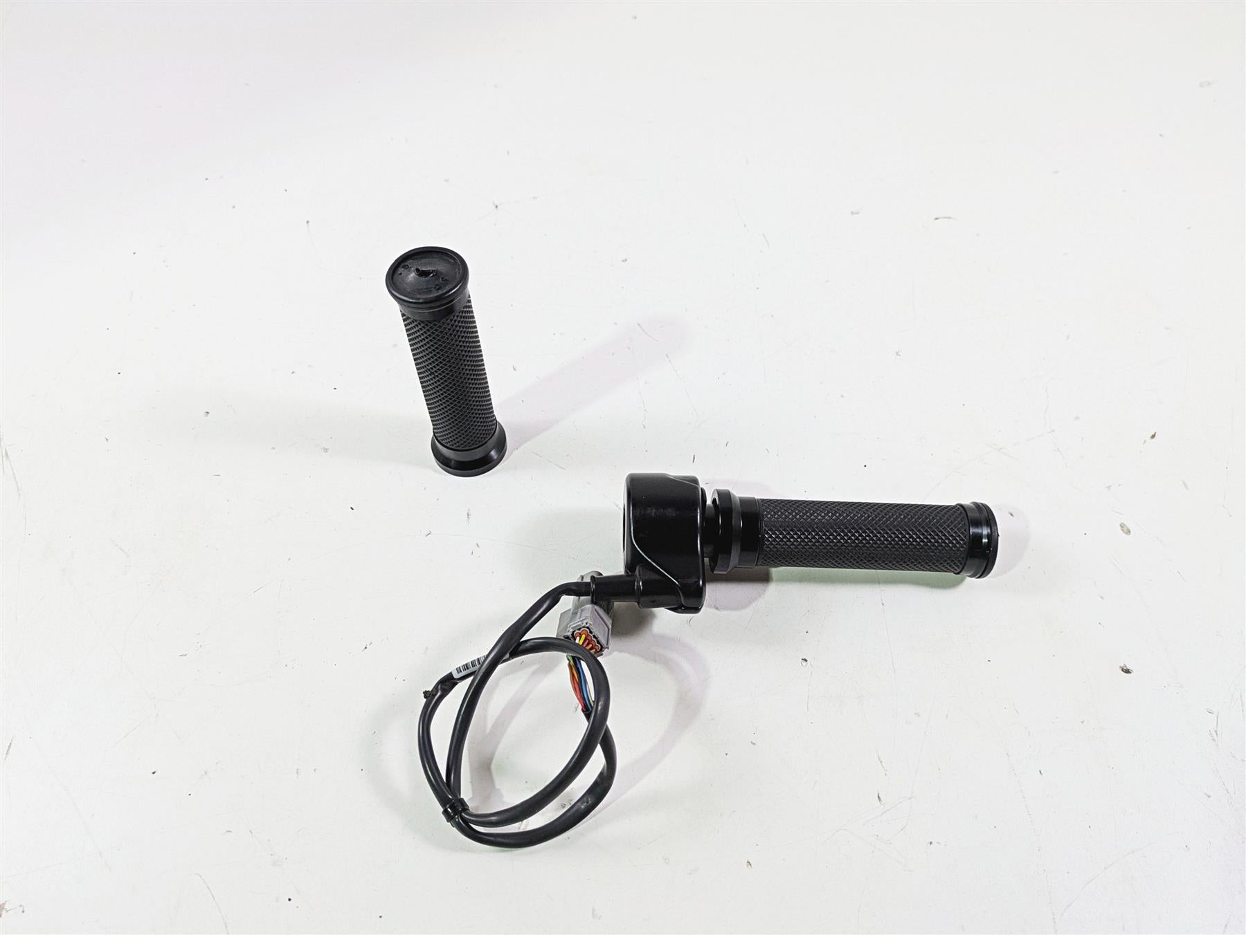 2016 Ducati Monster 1200 S Ride Fly By Wire Throttle Grip Sensor 66020051G {{ shop.shopifyCountryName }} - Mototech271