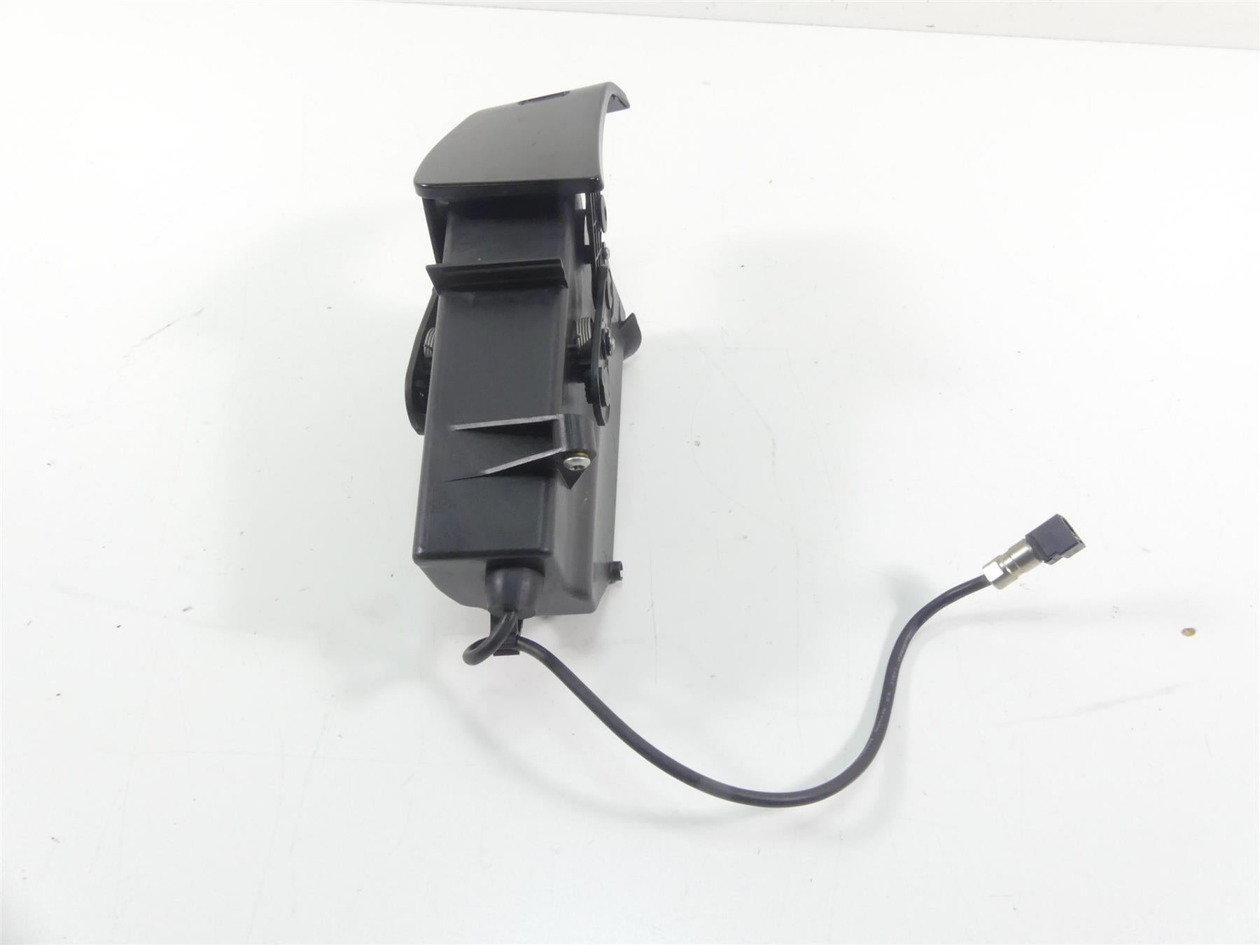 2014 Harley Touring FLHTK Electra Glide Media Phone Compartment Box 76000117 {{ shop.shopifyCountryName }} - Mototech271