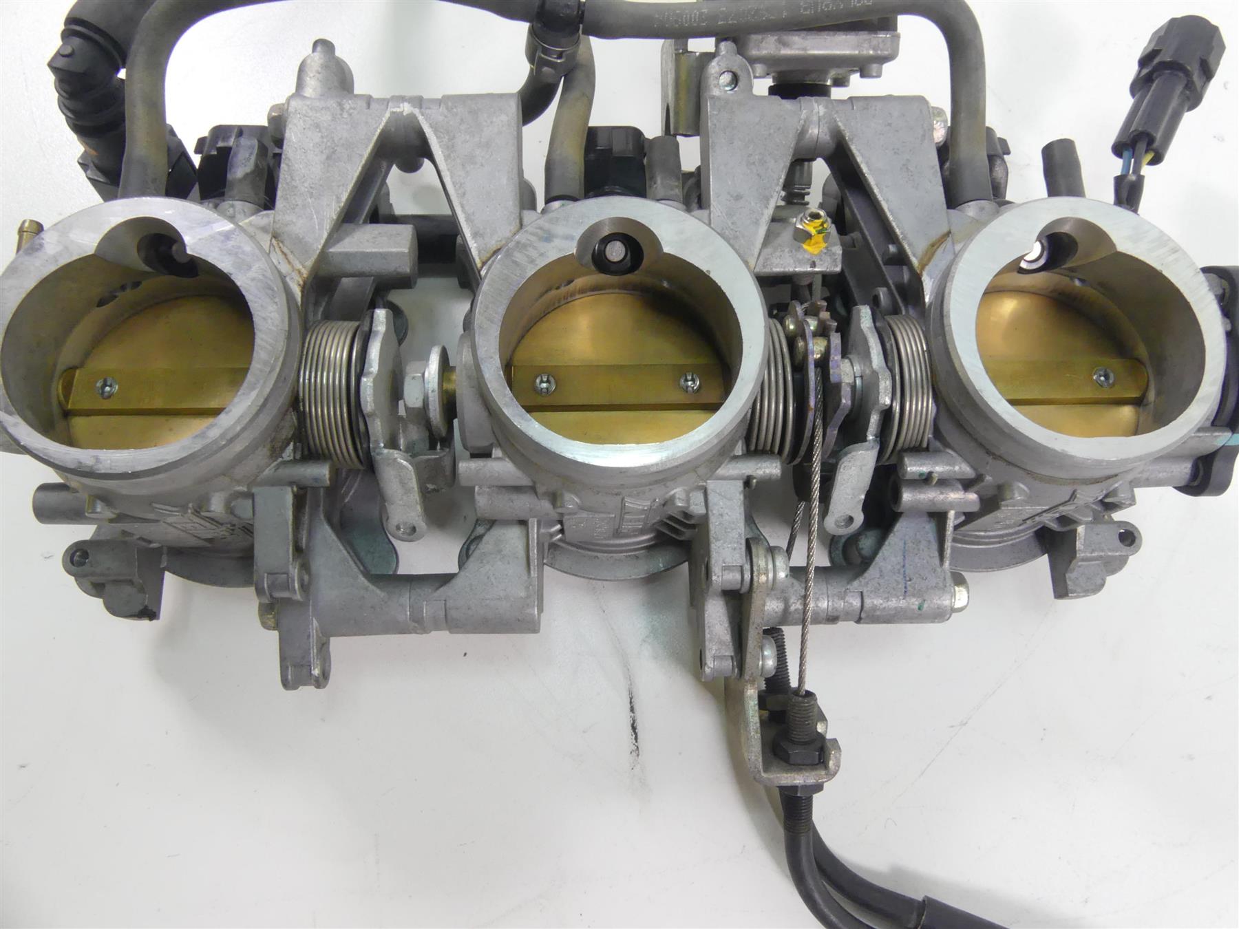 2006 Triumph Daytona 675 Keihin Throttle Body Bodies & Grip Handle T1240478 {{ shop.shopifyCountryName }} - Mototech271