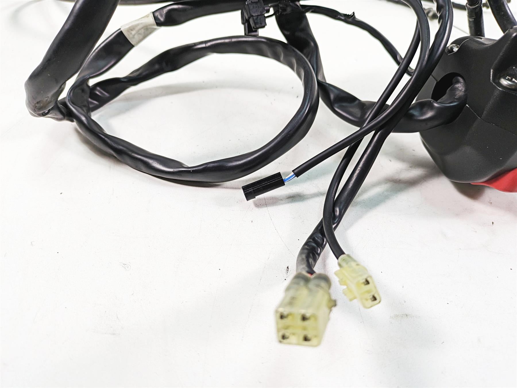 2009 Yamaha XV1900 Raider Right Hand Control Switch -Read 5C7-83973-20-00 {{ shop.shopifyCountryName }} - Mototech271