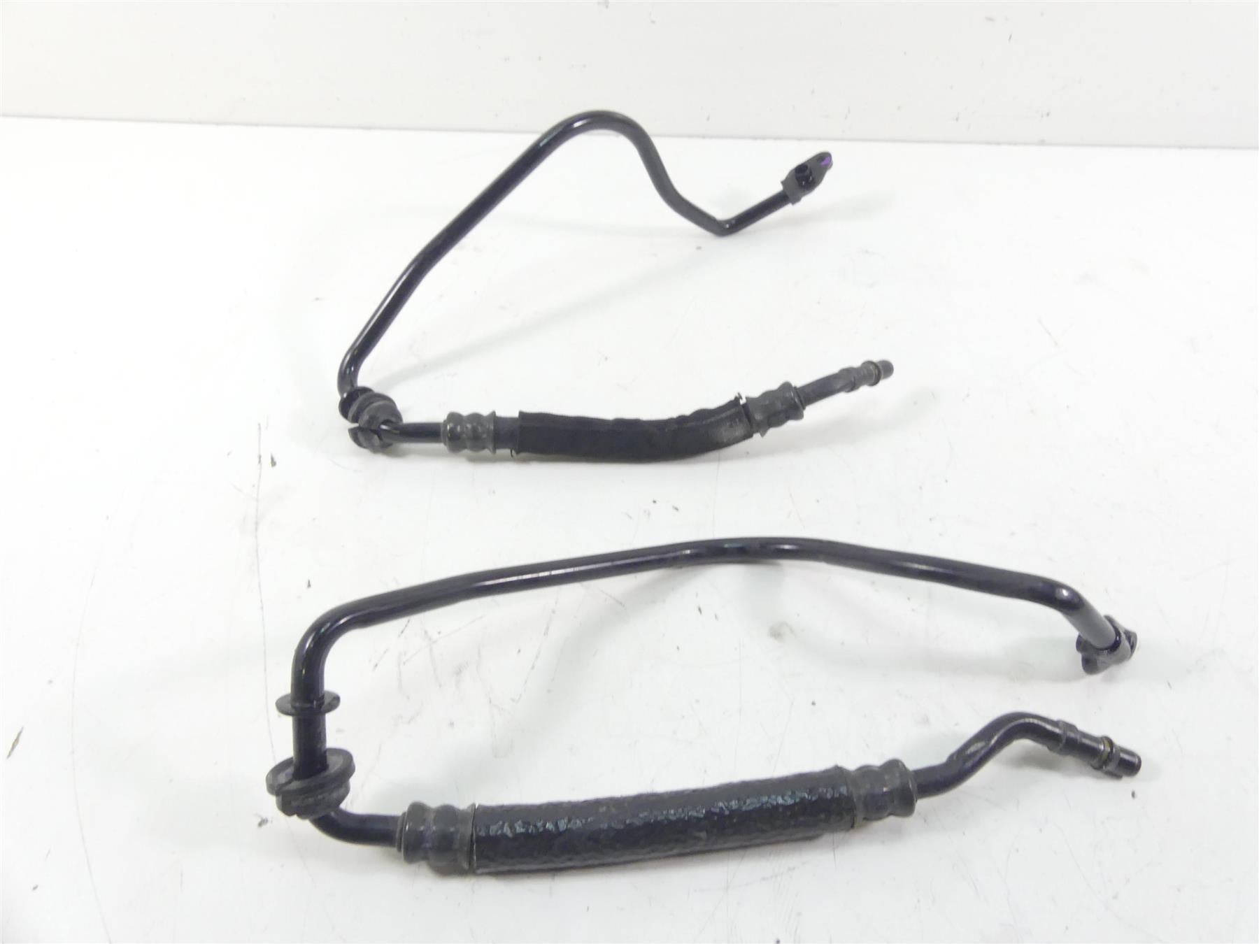 2011 Harley VRSCF Muscle Rod Oil Cooler Lines Hoses Set 62940-04A {{ shop.shopifyCountryName }} - Mototech271