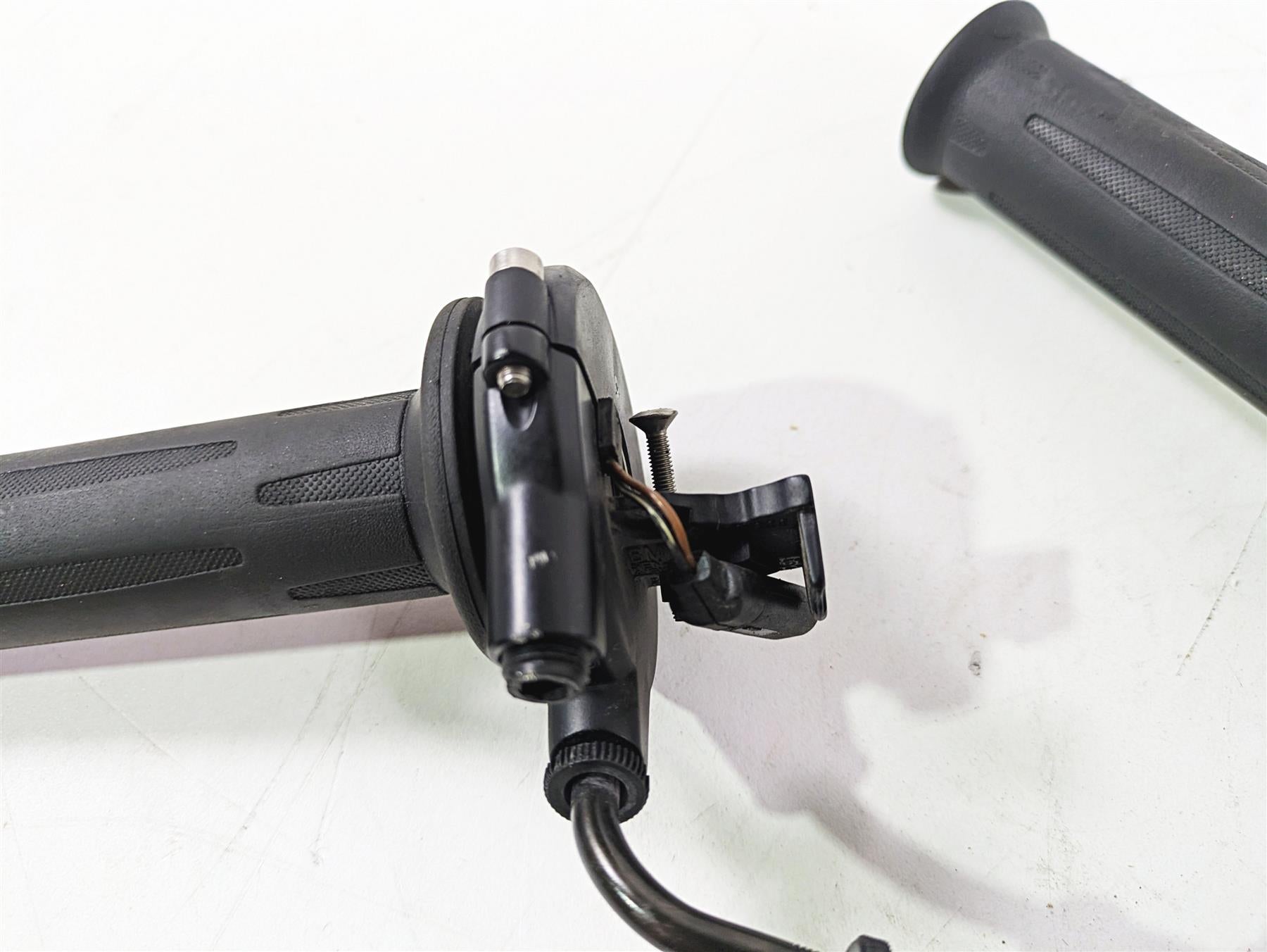 2016 BMW F800R K73 Left Right Hand Heated Grip Set 61317708227 61317708228 {{ shop.shopifyCountryName }} - Mototech271