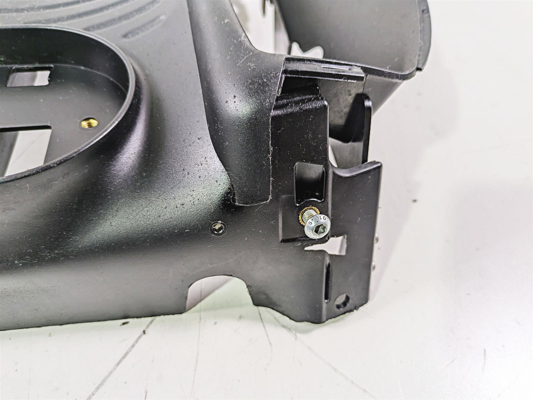 2012 Harley VRSCF Muscle V Rod Radiator Center Cover Fairing 26826-09 {{ shop.shopifyCountryName }} - Mototech271