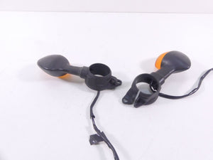 2019 Yamaha VMX17 V-Max 1700 Front Blinker Turn Signal Set - Read 2S3-83310-10-0