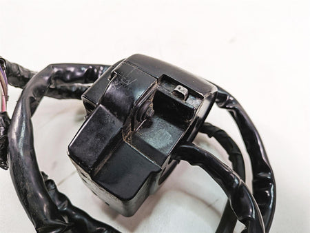 2006 Harley Touring FLHXI Street Glide Right Hand Control Switch - Read 71553-96 {{ shop.shopifyCountryName }} - Mototech271