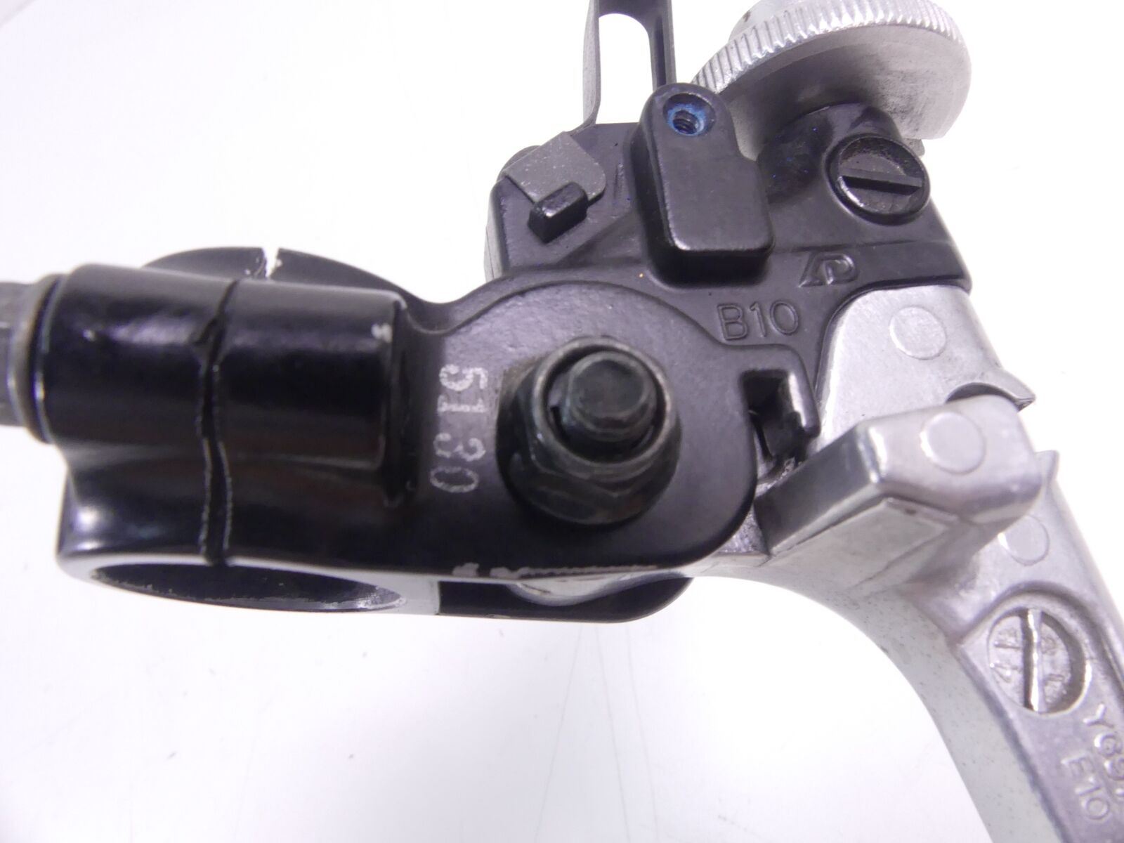 2015 Yamaha YZF-R1M Clutch Perch & Lever 4XV-82911-10-00 5EB-83912-03-00 {{ shop.shopifyCountryName }} - Mototech271