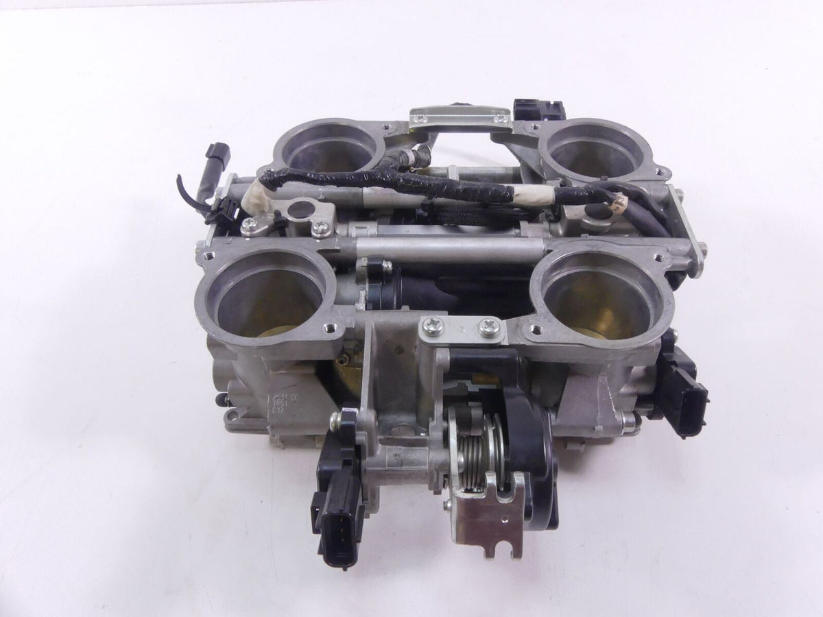 2019 Yamaha VMX17 V-Max 1700 Mikuni Throttle Body Fuel Inject 2S3-13750-00-00 {{ shop.shopifyCountryName }} - Mototech271