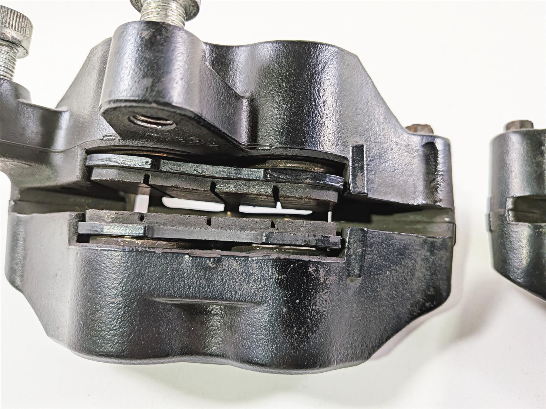 2016 Victory Cross Country Front Brake Caliper Set 1912534 1912535 {{ shop.shopifyCountryName }} - Mototech271