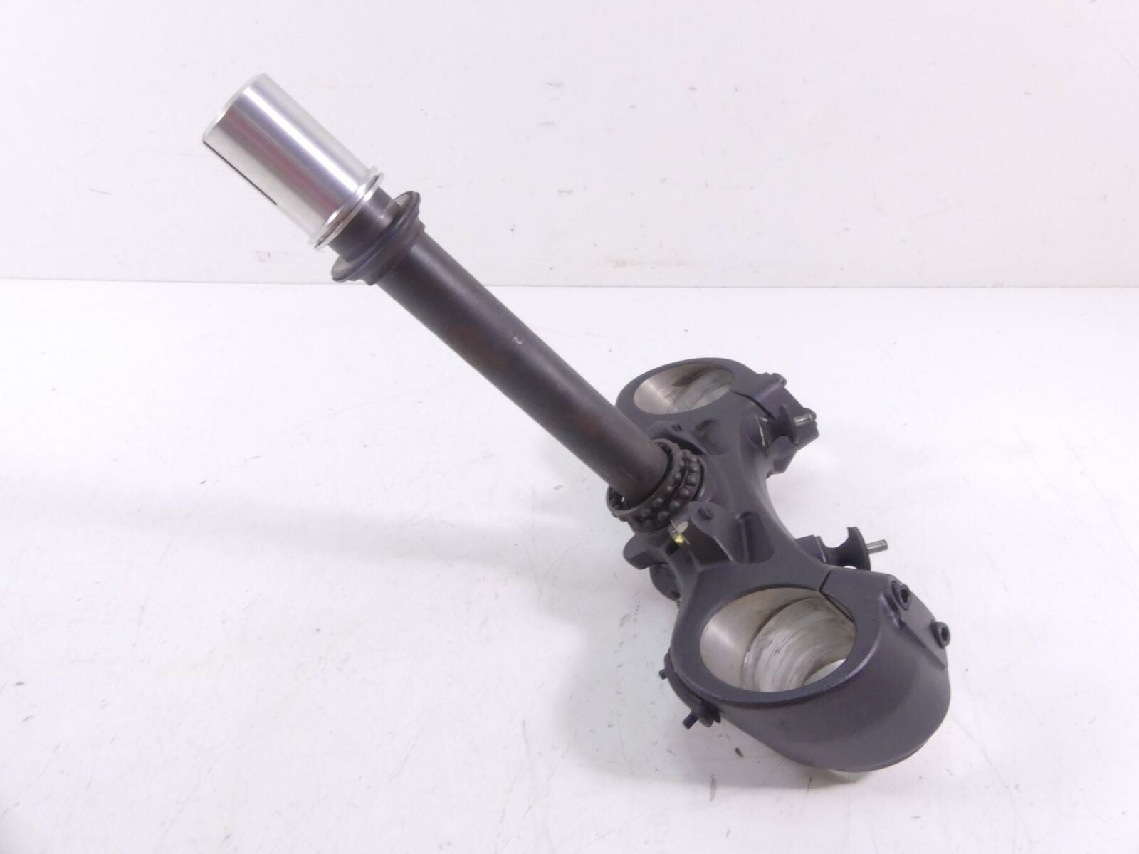 2015 Ducati Diavel Dark Lower Tiple Tree Steering Yoke 58mm 34220612B {{ shop.shopifyCountryName }} - Mototech271