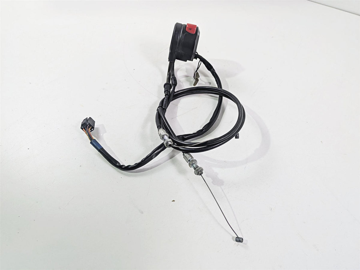 2006 Suzuki GSXR1000 K6 Right Hand Control Switch & Throttle Cables 37200-41G80 {{ shop.shopifyCountryName }} - Mototech271