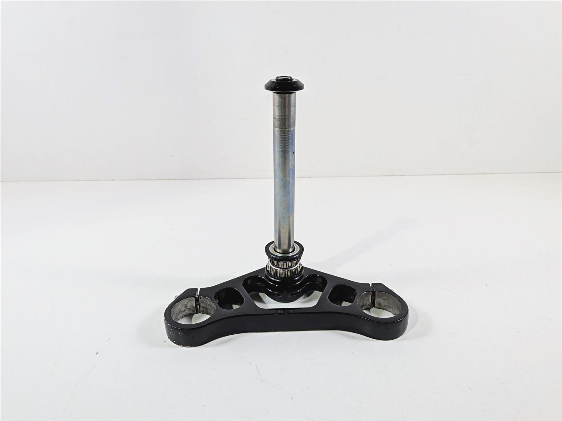 2011 Harley VRSCDX Night Rod Lower Triple Tree Steering Clamp 46855-09 {{ shop.shopifyCountryName }} - Mototech271