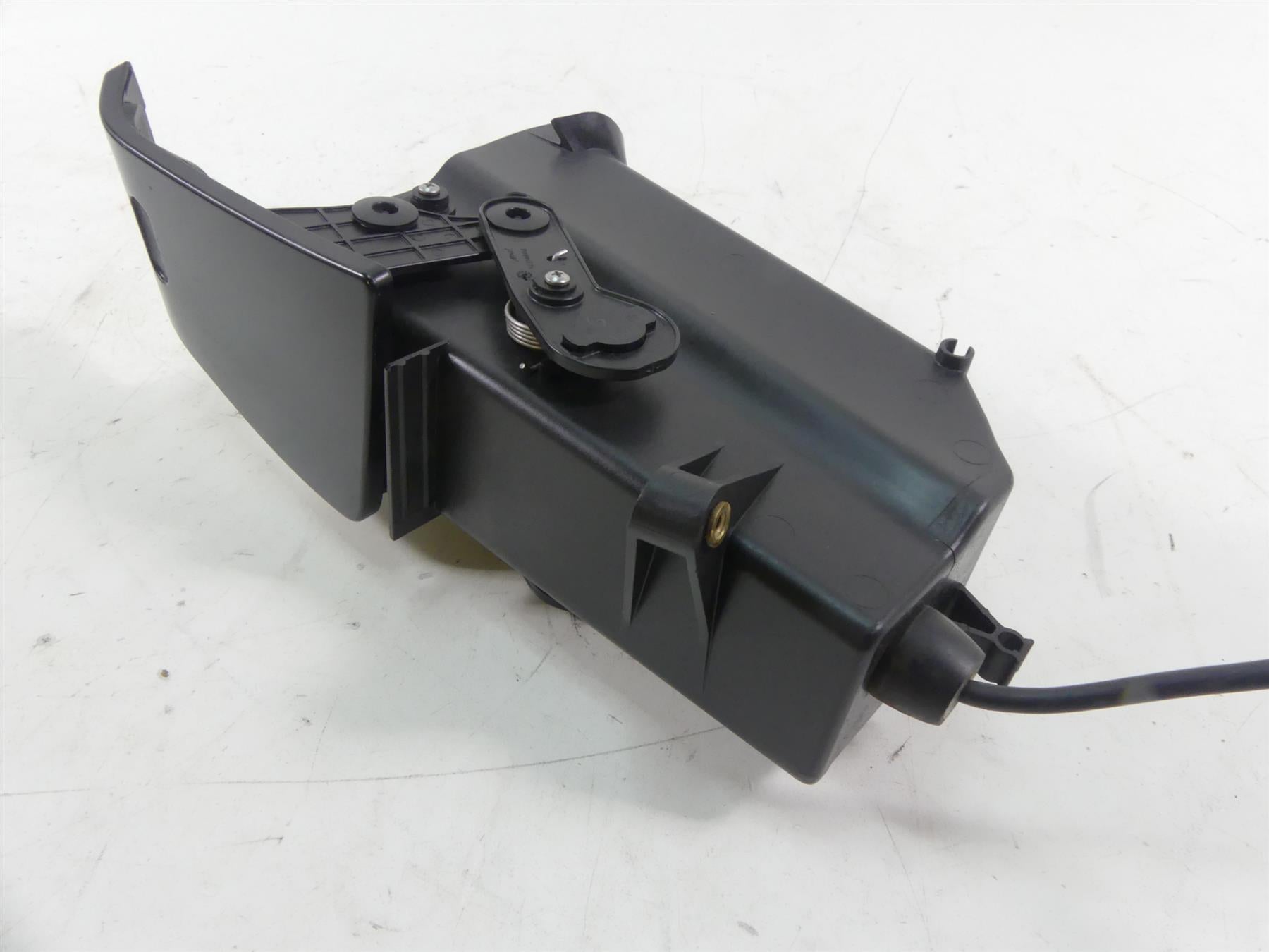 2014 Harley Touring FLHX Street Glide Front Media Compartment Box -Read 76000117 {{ shop.shopifyCountryName }} - Mototech271