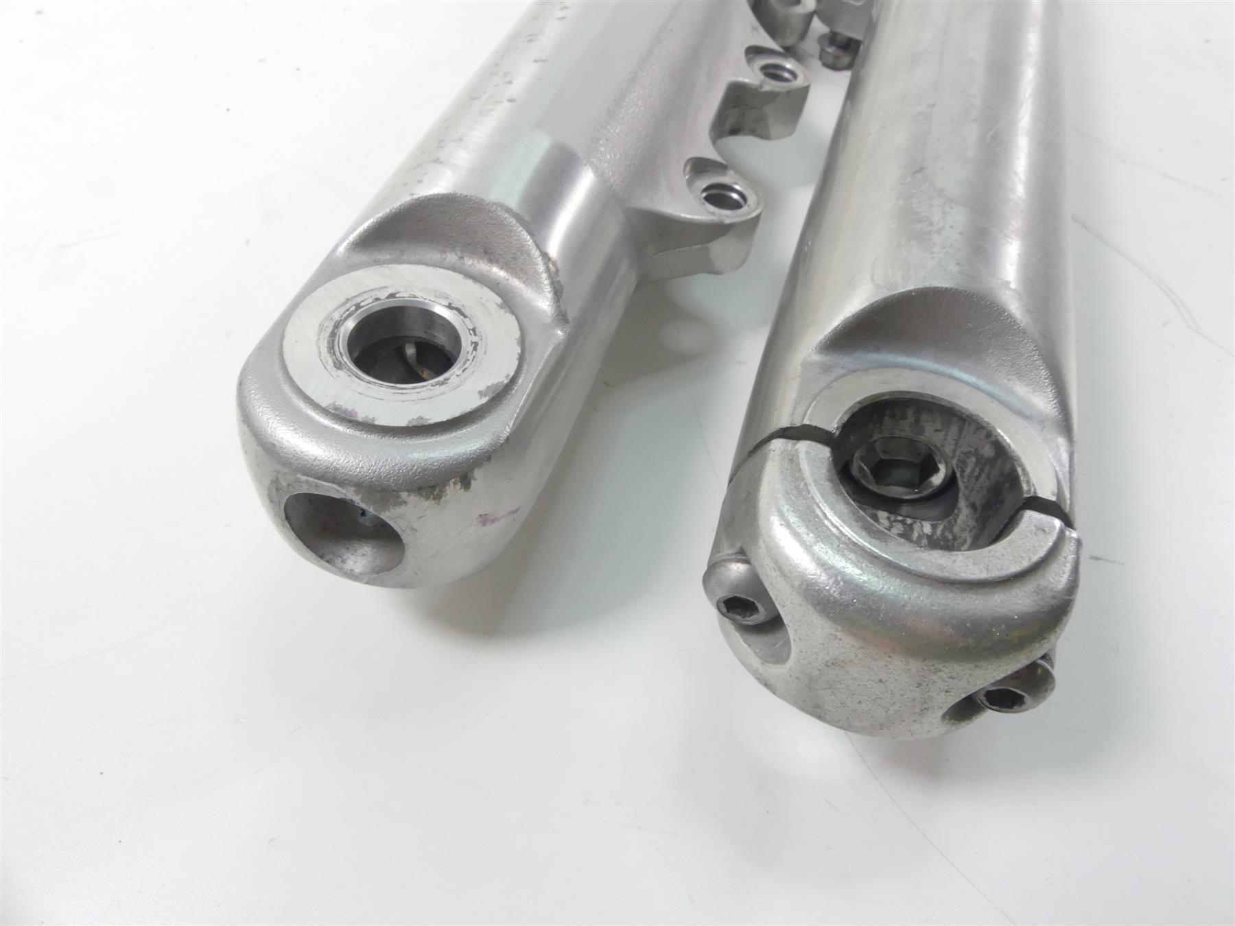 2013 Harley FXDWG Dyna Wide Glide Straight 49mm Front Forks 48802-10 48803-10 {{ shop.shopifyCountryName }} - Mototech271