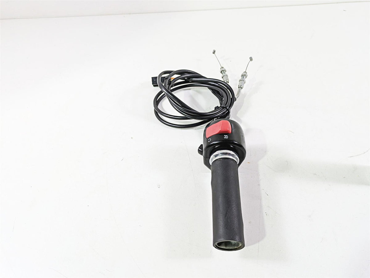 2016 Suzuki M109R VZR1800 Boulevard Right Hand Control Switch 37200-06J00 {{ shop.shopifyCountryName }} - Mototech271