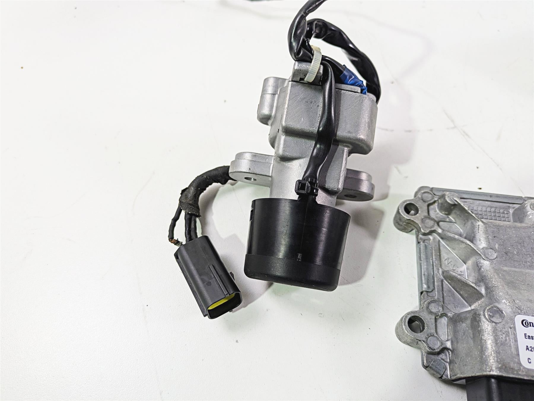 2016 Ducati Monster 1200 S Cdi Ecm Bbox Speedo Ignition Switch Key 7K 28642331A {{ shop.shopifyCountryName }} - Mototech271