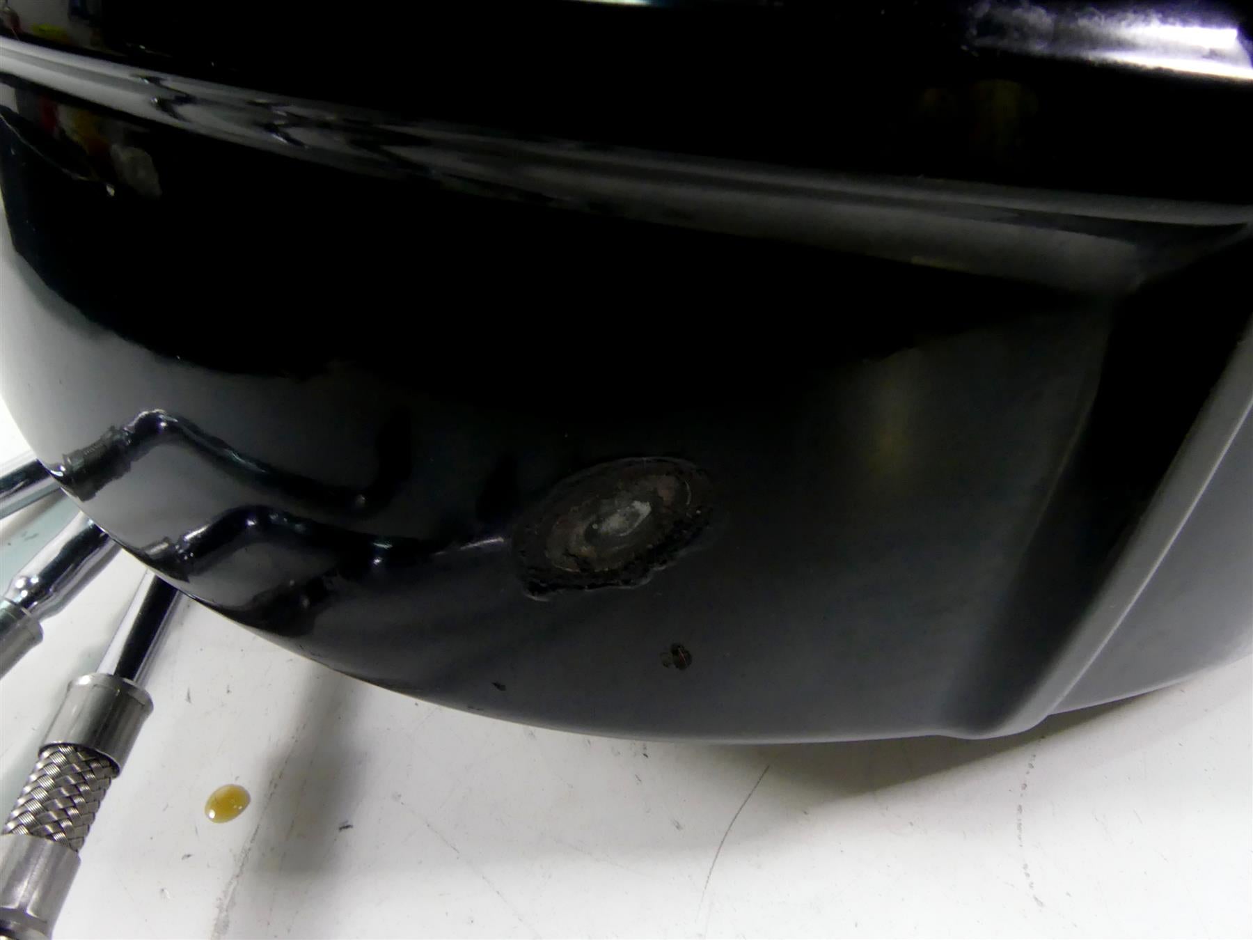 2017 Harley Softail FXSB Breakout Black Oil Tank Reservoir & Hoses 62500015 {{ shop.shopifyCountryName }} - Mototech271