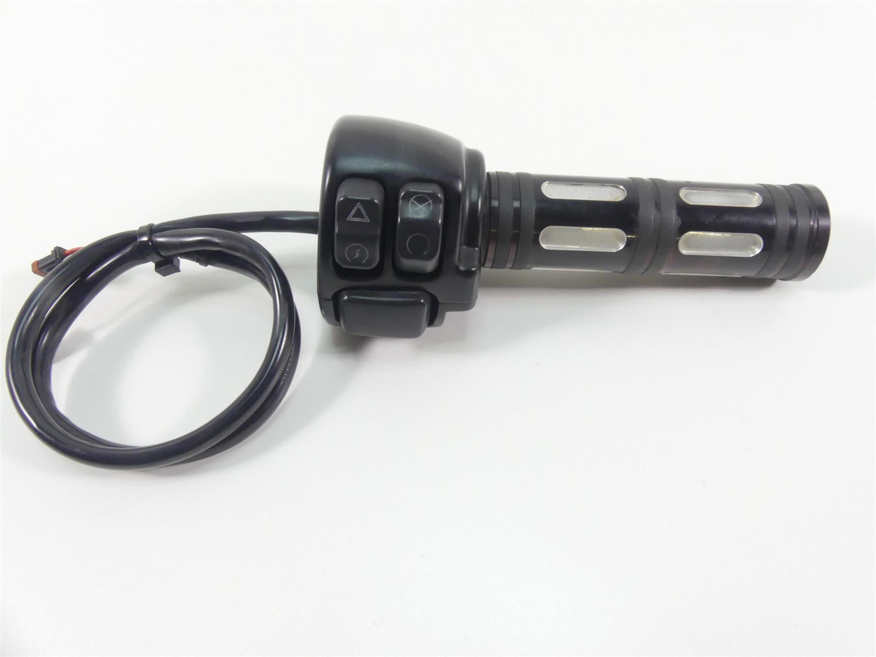 2018 Harley FXBRS Softail Breakout Right Hand Start Kill Control Switch 71500462 {{ shop.shopifyCountryName }} - Mototech271