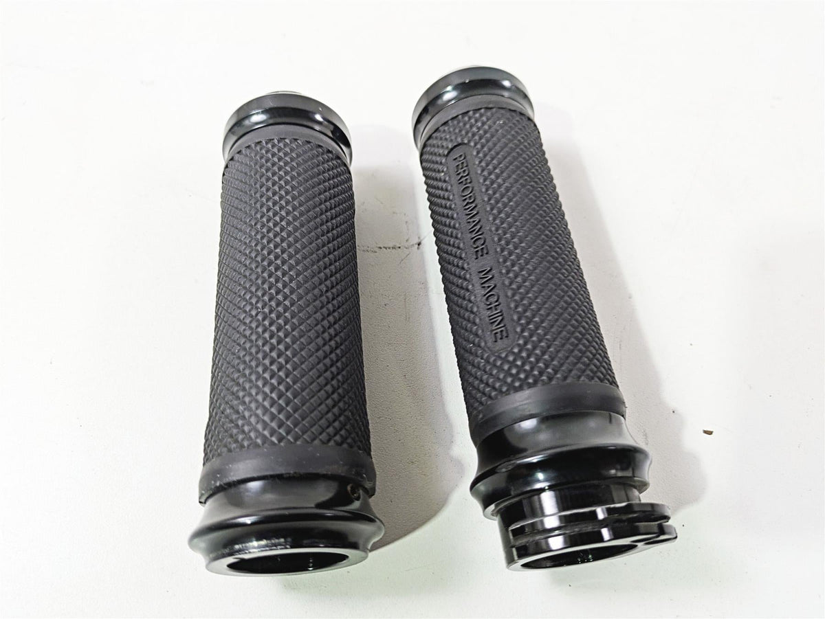 2011 Harley FXDC Dyna Super Glide Performance Machine Apex Grips 0063-2043-BM {{ shop.shopifyCountryName }} - Mototech271