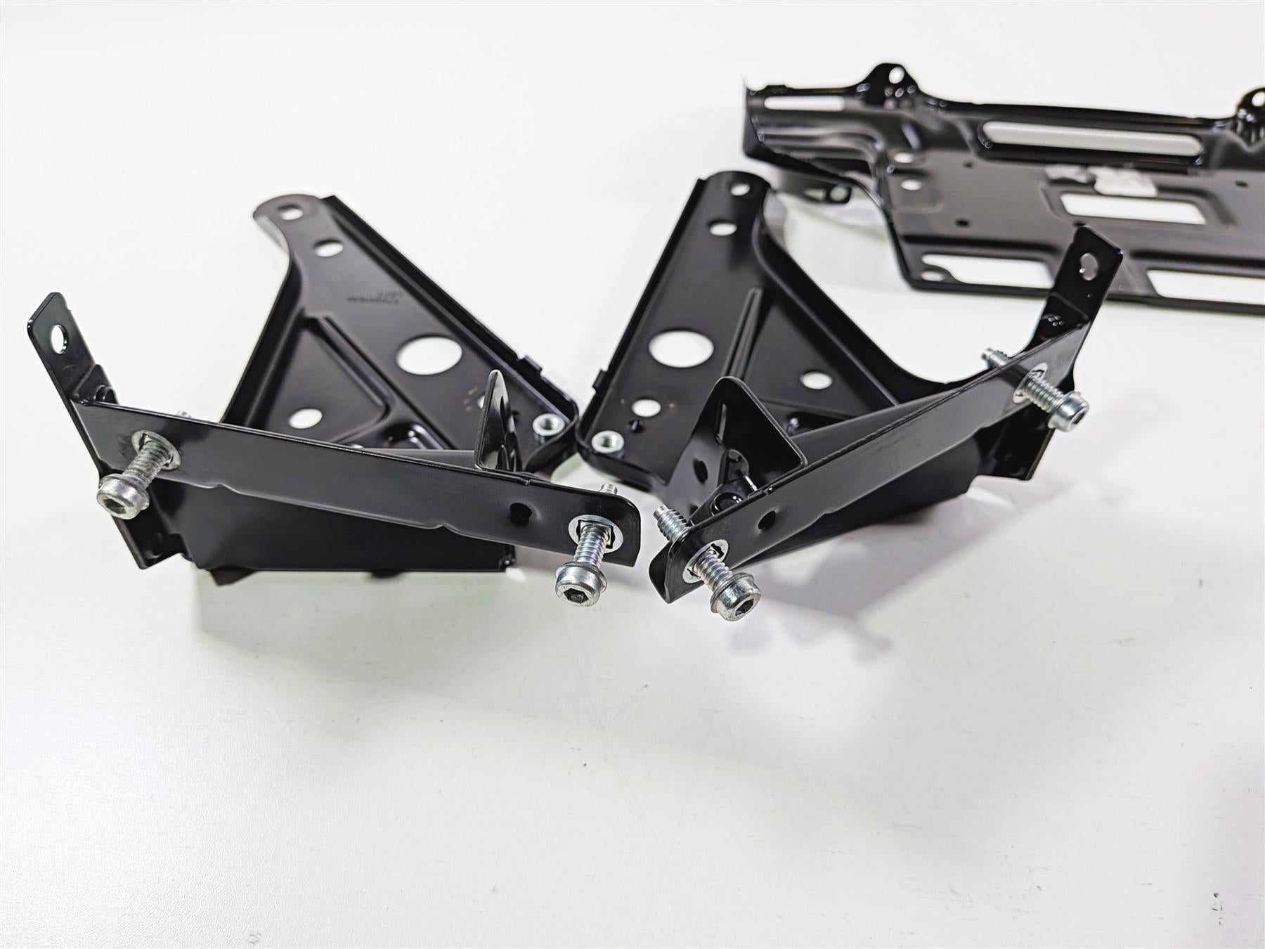 2018 Harley Touring FLHTCU Electra Glide Front Fairing Mount Brackets 57000186-Mototech271