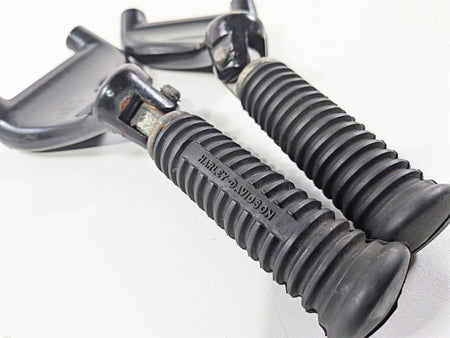 2006 Harley Sportster XL1200 C Rear Passenger Foot Peg Set 249315-04 {{ shop.shopifyCountryName }} - Mototech271