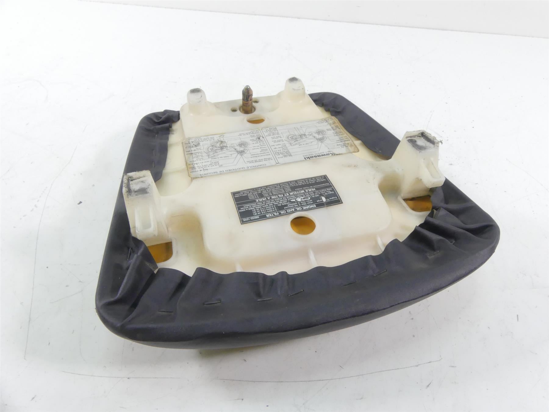 2001 Kawasaki ZX600J2 ZX6R Ninja Rear Passenger Saddle Seat 53001-1866 {{ shop.shopifyCountryName }} - Mototech271
