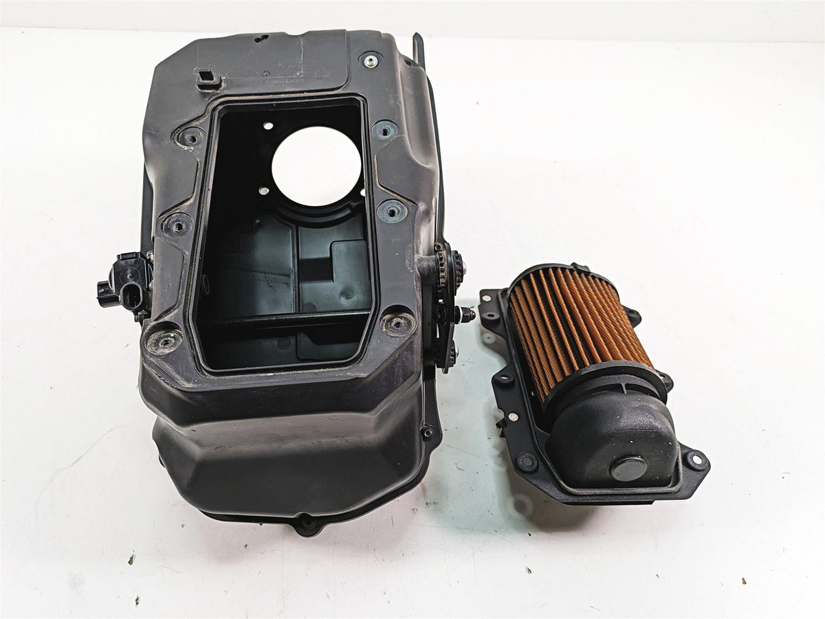 2020 Ducati Hypermotard 950 SP Air Box Cleaner Breather Filter - Read 44219032A {{ shop.shopifyCountryName }} - Mototech271