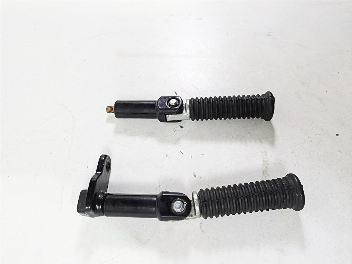 2014 Harley FLS Softail Slim Rear Passenger Footpeg Set 50932-08 {{ shop.shopifyCountryName }} - Mototech271
