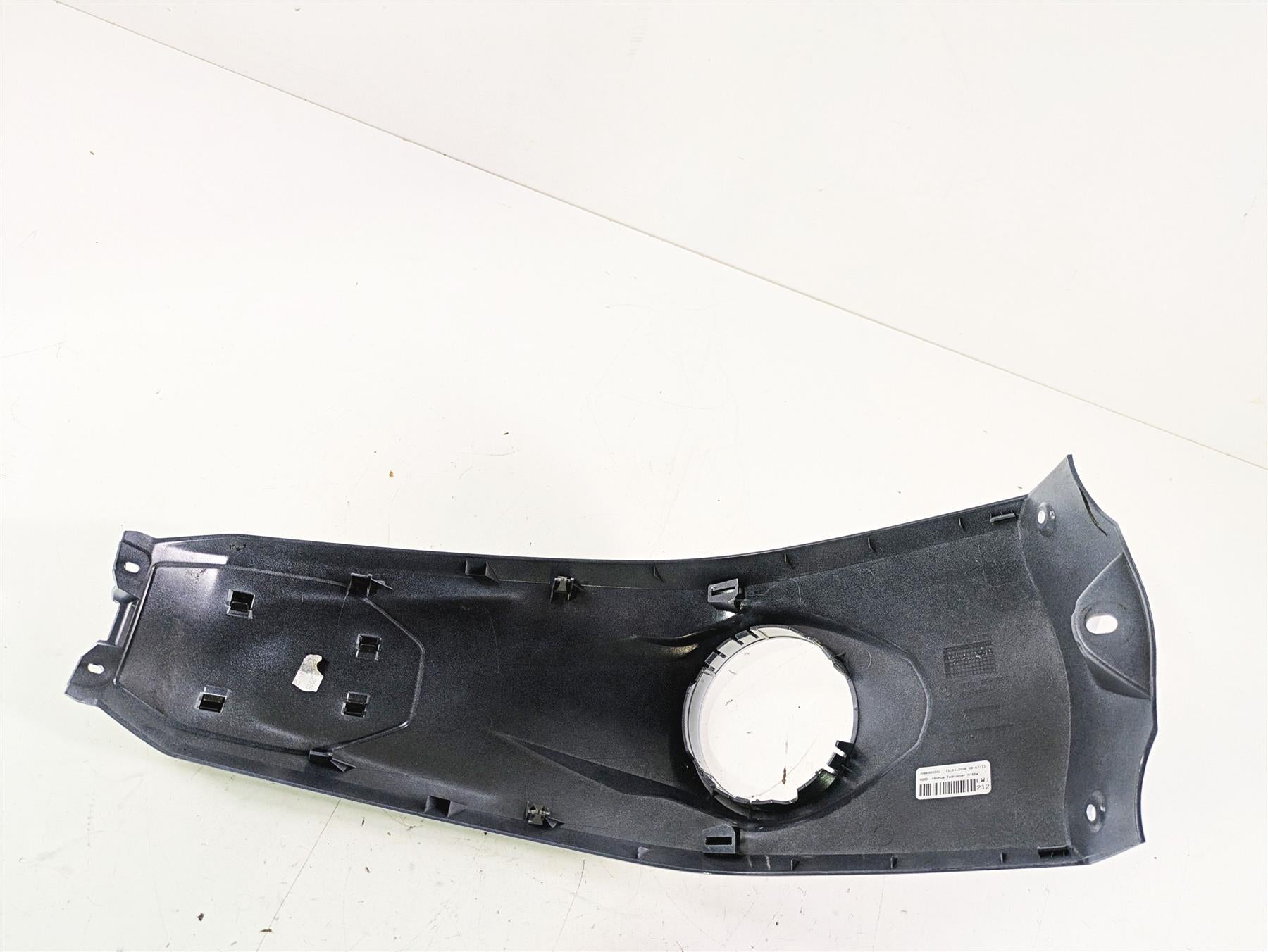 2018 BMW R1200GS GSW K50 Center Fuel Tank Cover Fairing 46638561399 {{ shop.shopifyCountryName }} - Mototech271