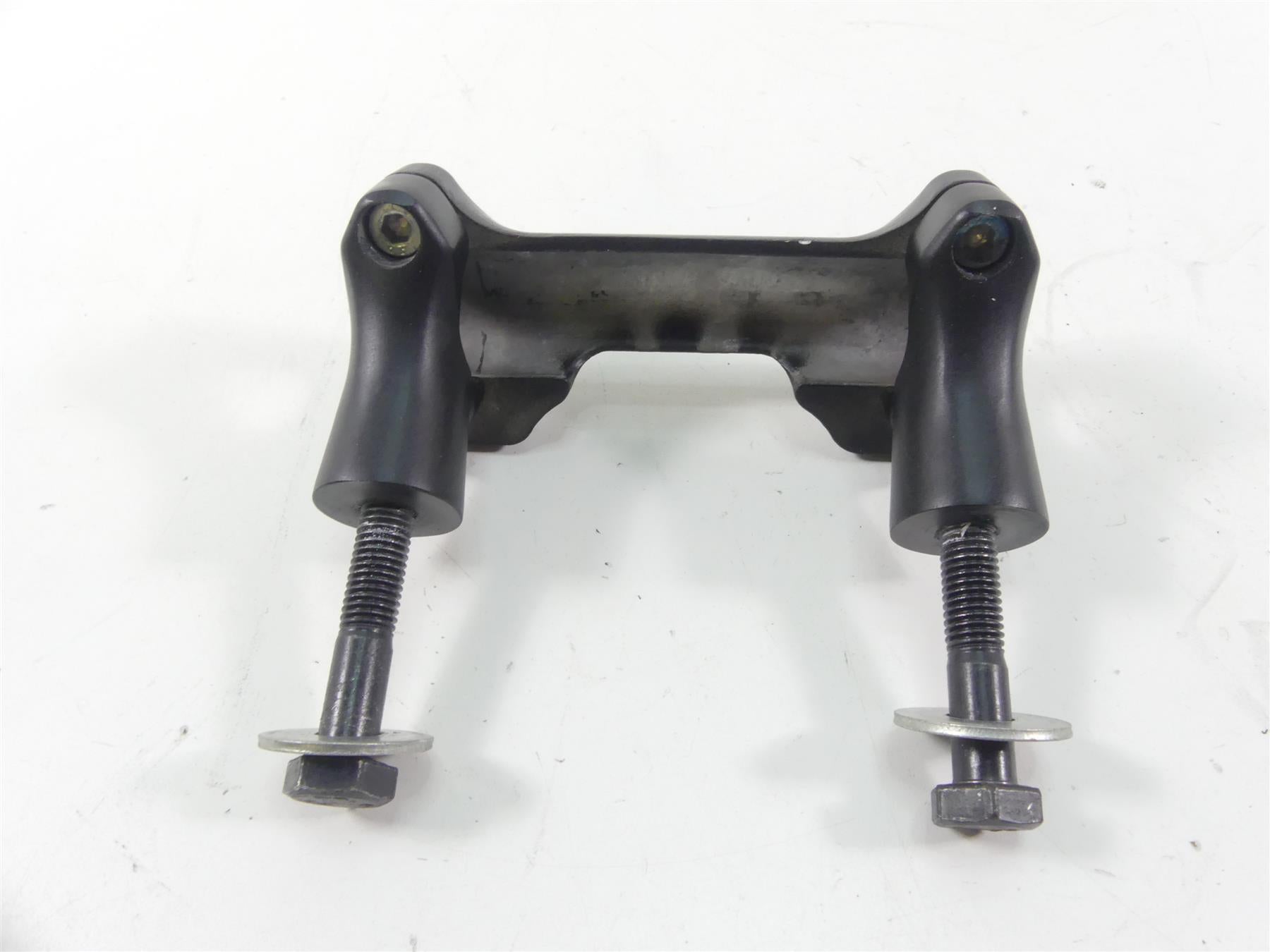 2016 Indian Chief Dark Horse Handlebar Riser Holder Mount Clamps 5139656-463 {{ shop.shopifyCountryName }} - Mototech271