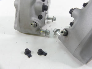 2007 Harley FLHTCU SE CVO Electra Glide Front Brake Caliper Set 4381-99 44382-99