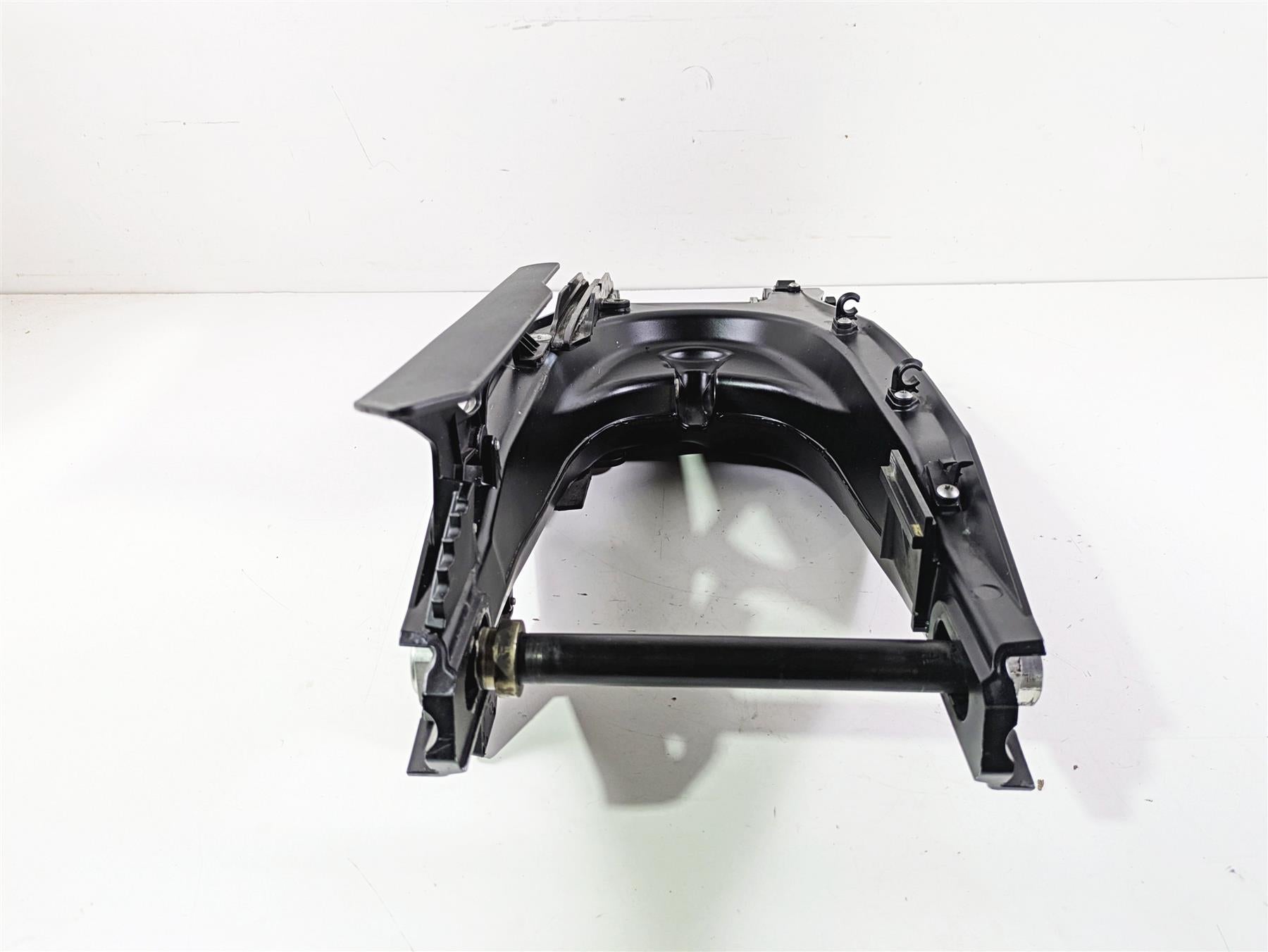 2018 KTM 1290 Super Adv S Swingarm & Axle & Pivot Bolt 6070403004433 {{ shop.shopifyCountryName }} - Mototech271