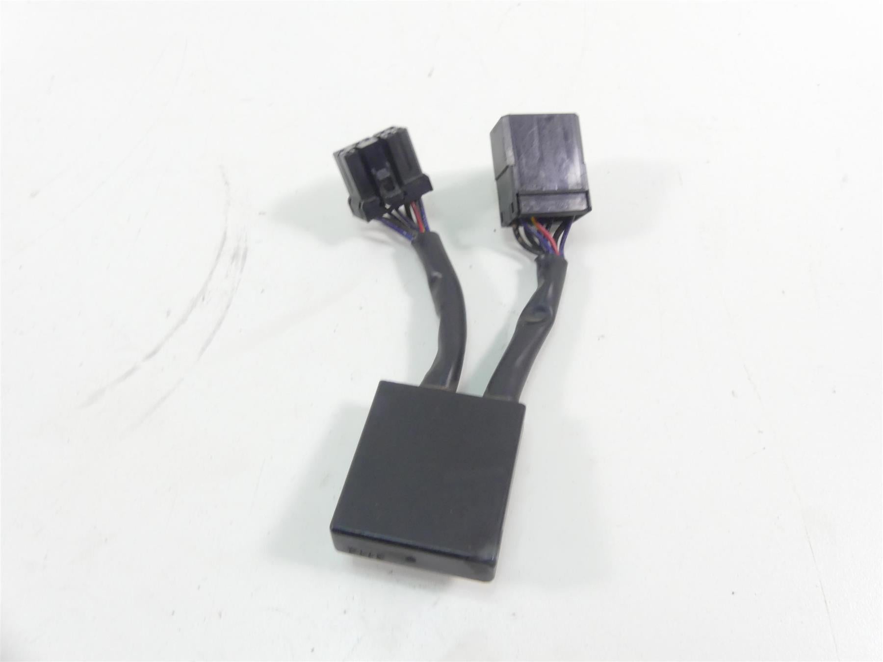2014 Harley FXDF Dyna Fat Bob Auxiliary Brake Running Light Converter 69462-06D {{ shop.shopifyCountryName }} - Mototech271