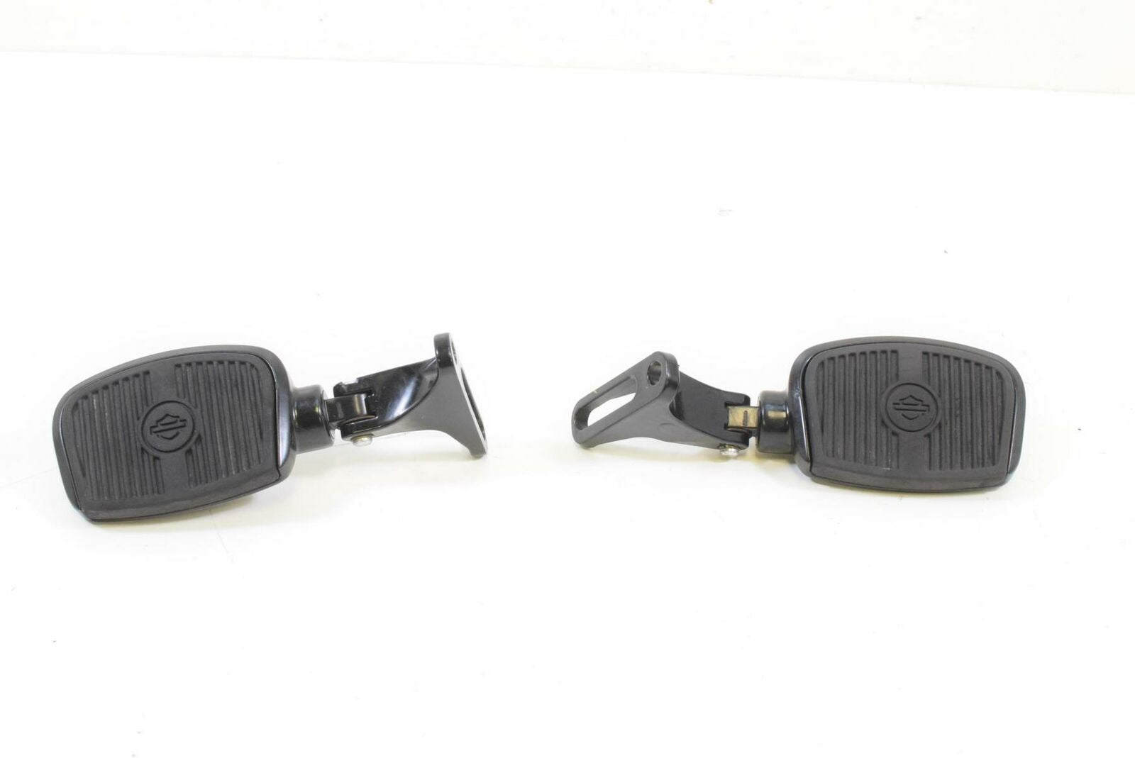 2016 Harley Touring FLHTCU Electra Glide Rear Passenger Footpeg Set 52719-10 {{ shop.shopifyCountryName }} - Mototech271