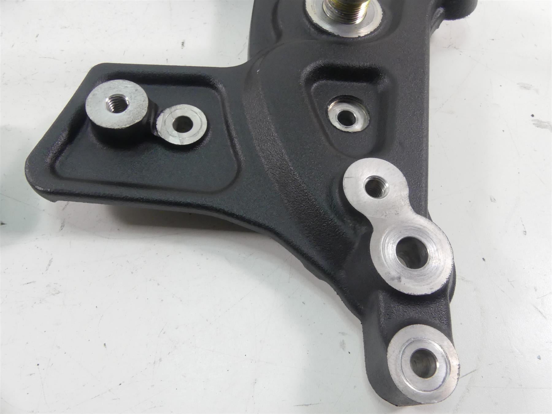 2018 Indian Scout Sixty Midframe Brackets Mounts Walls Set 5139625 5139624 {{ shop.shopifyCountryName }} - Mototech271