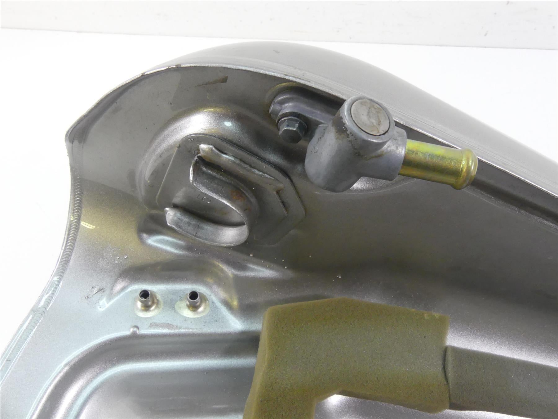 2009 Yamaha XV1700 Road Star Warrior Fuel Gas Petrol Tank - Read 5PX-Y2410-M0-04 {{ shop.shopifyCountryName }} - Mototech271