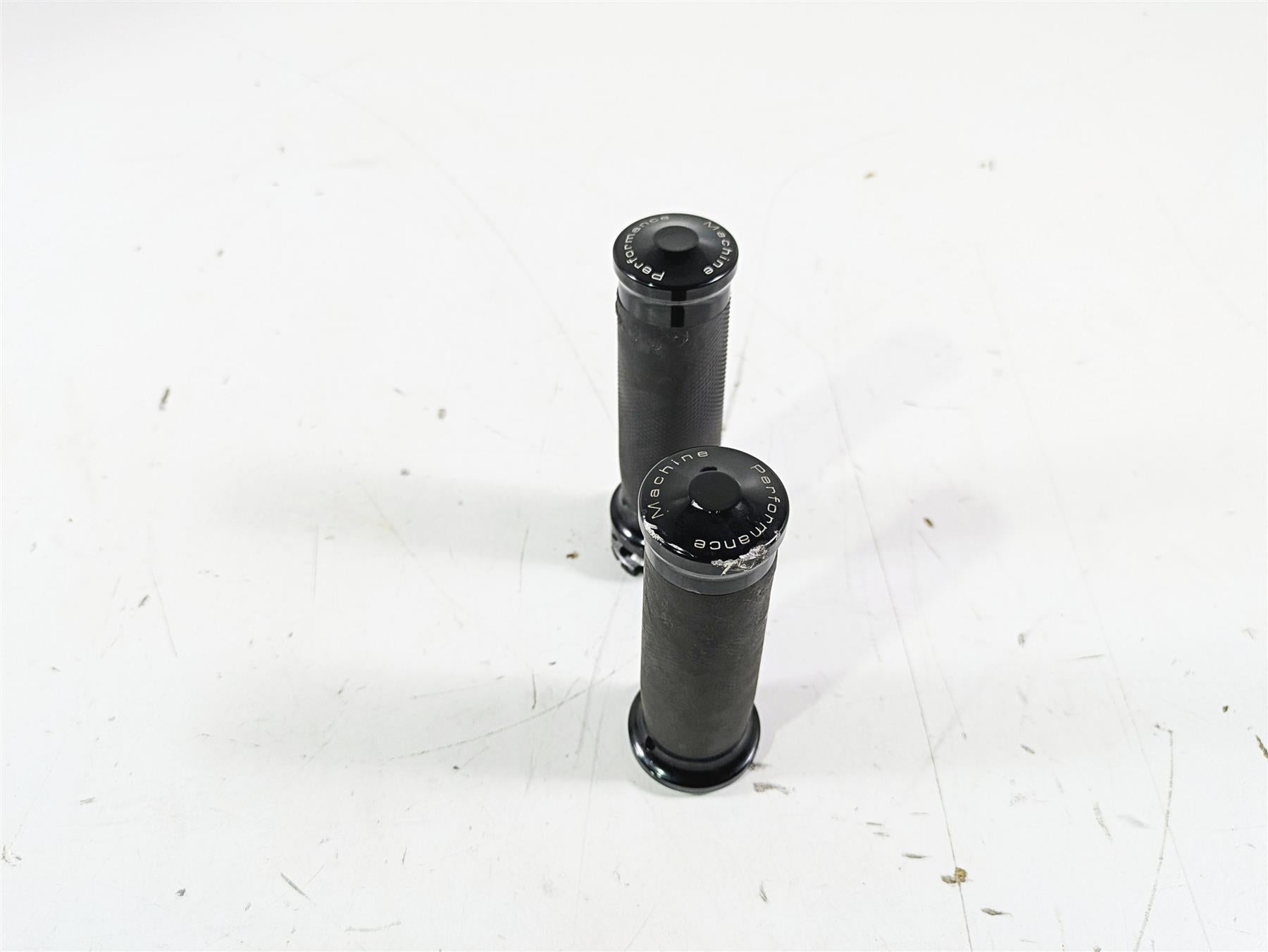 2015 Harley FXDL Dyna Low Rider Performance Machine Renthal Wrapped Grips 0063-2007-B {{ shop.shopifyCountryName }} - Mototech271