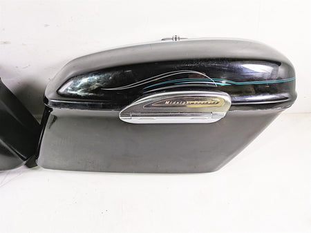 2004 Yamaha XVZ1300 Royal Star Left Right Saddlebag Set 4XY-Y2843-1C-P0 {{ shop.shopifyCountryName }} - Mototech271