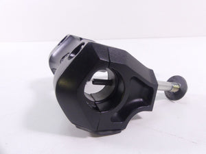 2019 Yamaha VMX17 V-Max 1700 Handlebar Handle Bar Riser Set 2S3-23441-01-00 | Mototech271