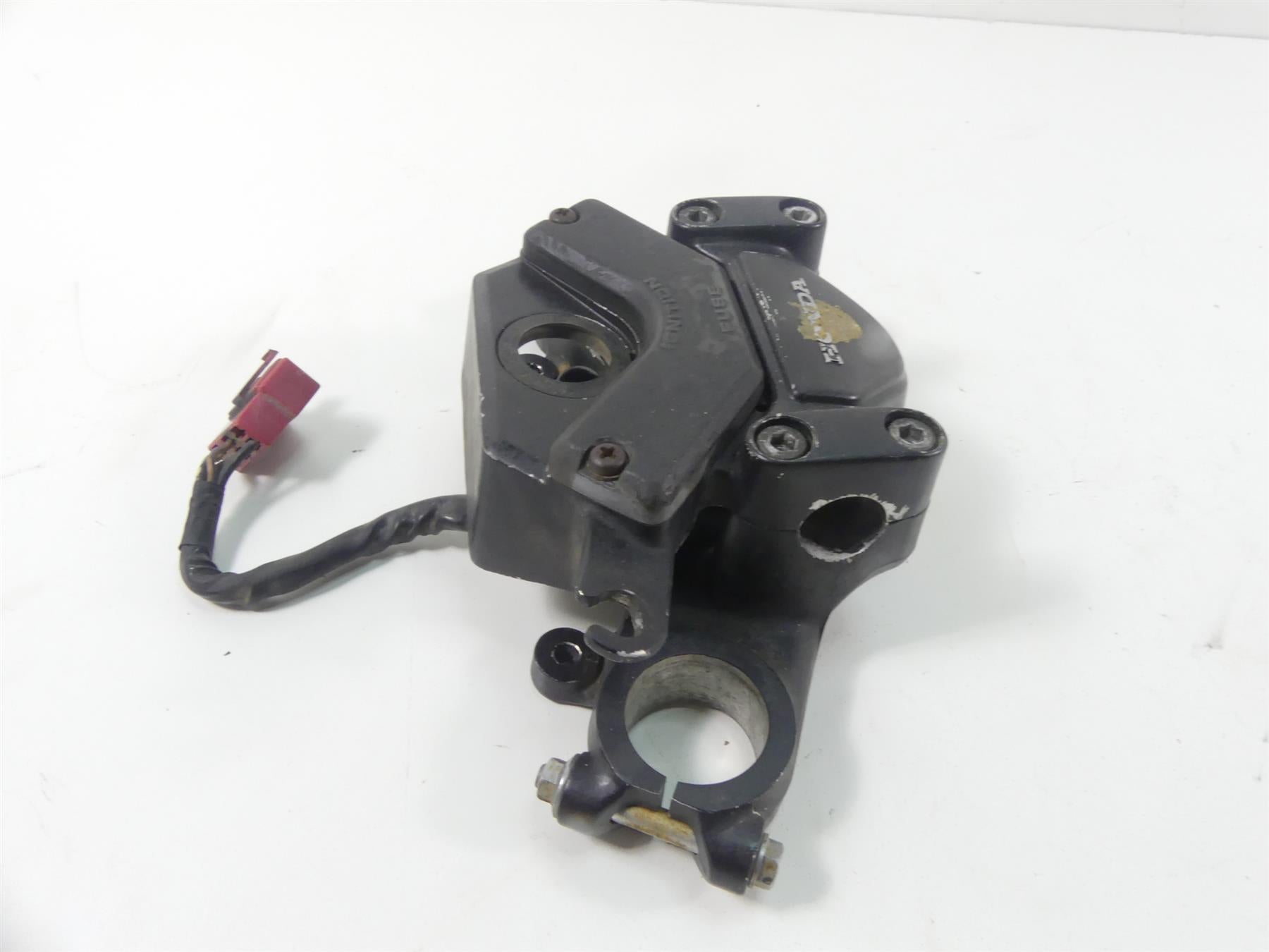1980 Honda CB750C Custom Upper Triple Tree & Fuse Box 53230-425-730 {{ shop.shopifyCountryName }} - Mototech271