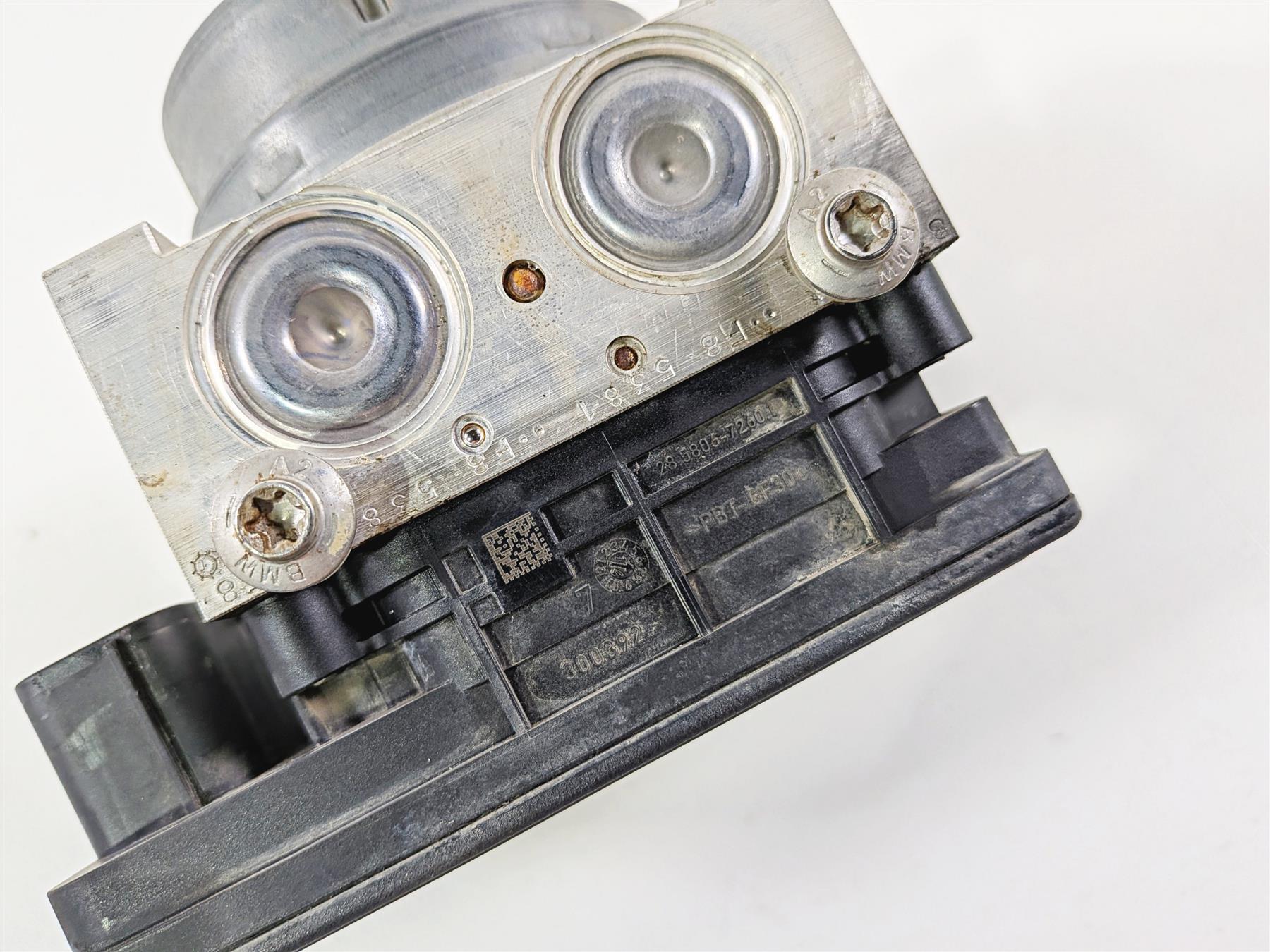 2015 BMW R1200GS K50 Abs Brake Pump Module 34518554180 34518566956 {{ shop.shopifyCountryName }} - Mototech271